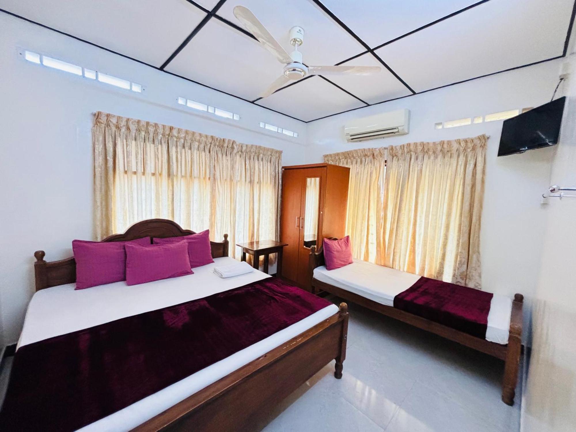 Yaarl Holiday Jaffna Luaran gambar